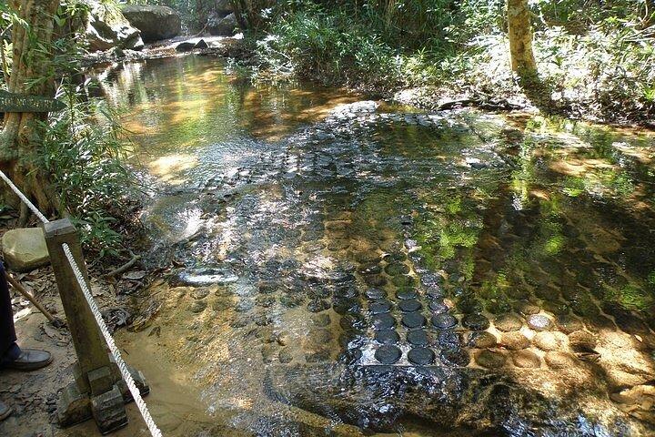 Phnom Kulen Waterfall & the Sacred 1000 Lingas (Guide)
