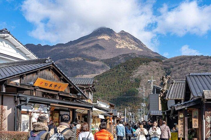 Kyushu Day Trip Dazaifu Tenmangu Shrine and Yufuin Kinrin Lake