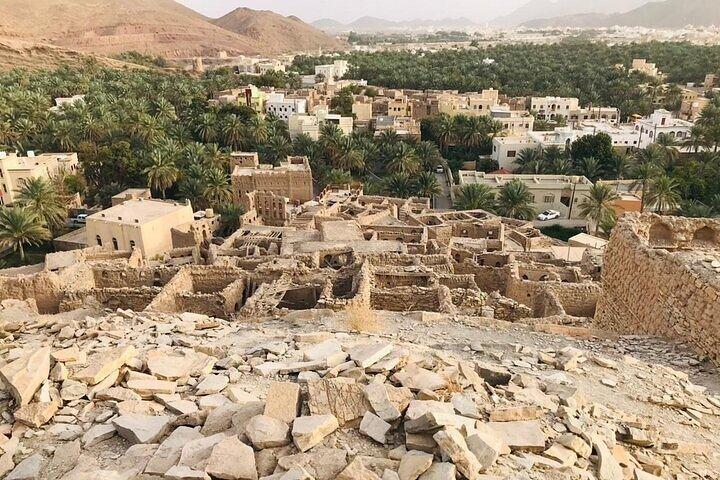 Private 4WD Adventure in Nizwa Fort, Souq & Jebel Akhdar