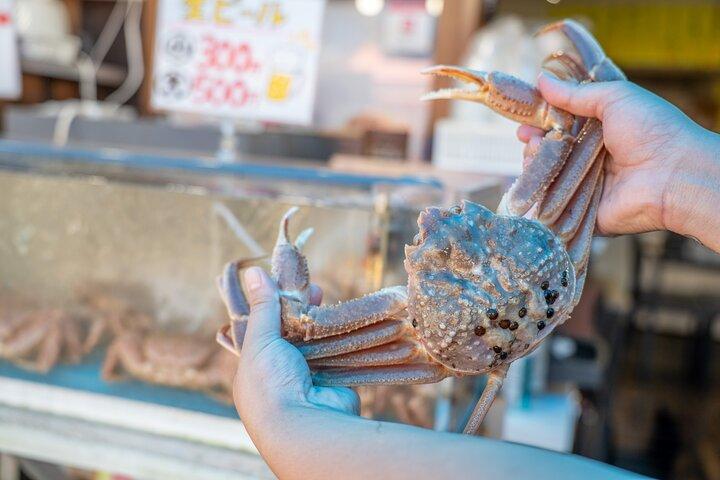 Hakodate: Morning Market Tour with Seafood Tasting Options