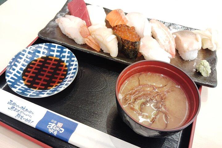 Hakodate: Morning Market Tour with Seafood Tasting Options