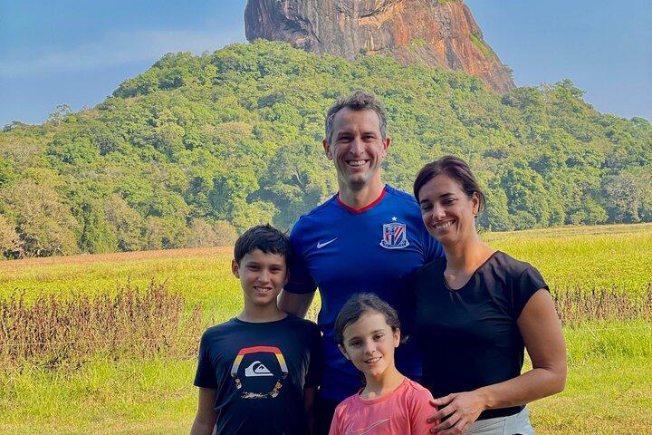 9 Day Sri Lanka Round Tour with Private Driver