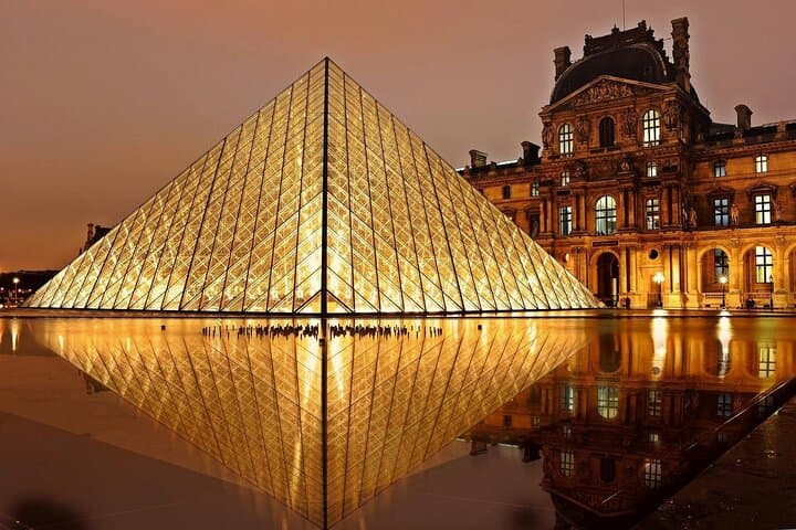 Paris Louvre Museum Entrance Ticket with Reserved Entry Time