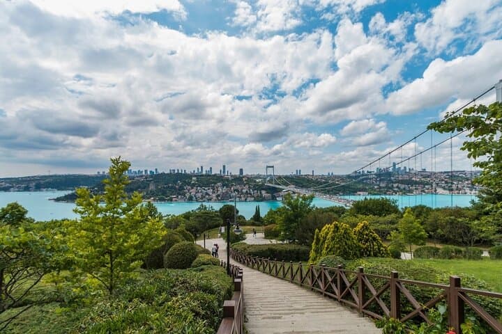 Discover Istanbul Asian Side & Two Continents Full Day