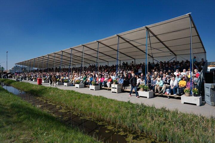Flower Parade 17 April with Grandstand & Keukenhof from Amsterdam