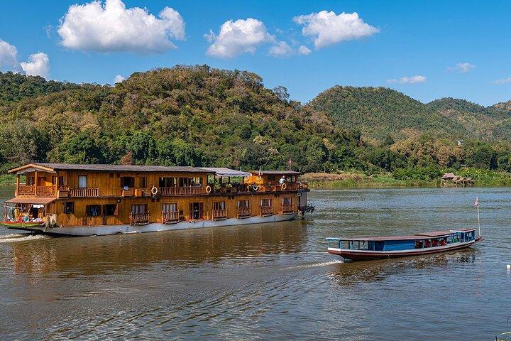 Full Day Mekong River Kayaking and Pak Ou Caves Adventure
