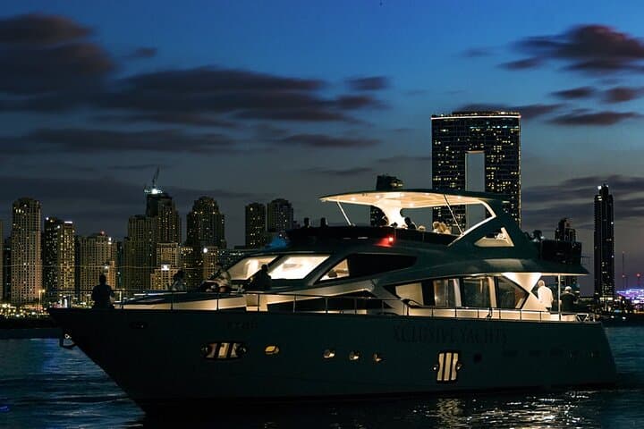 Dubai Harbor: Luxury Yacht Tour with BBQ Options