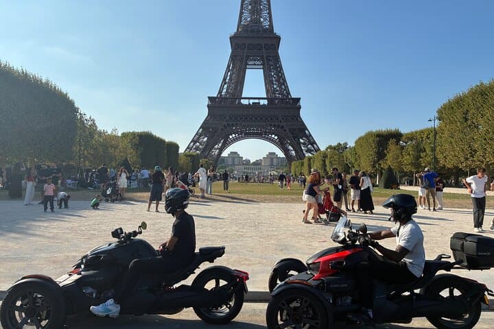 Visit Paris EN Can-Am Ryker 3 Wheels
