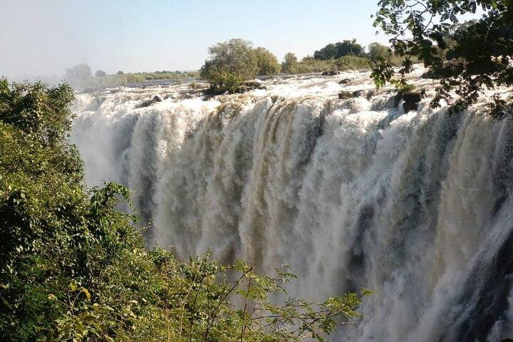 Victoria Falls private Guided tour Zambian Side and Zimbabwe