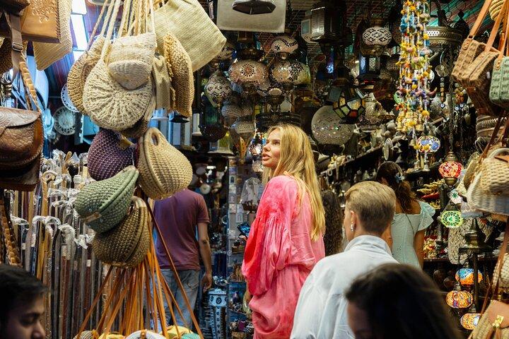 Muscat Guided Walking Tour of Corniche, Souq and Mutrah Fort