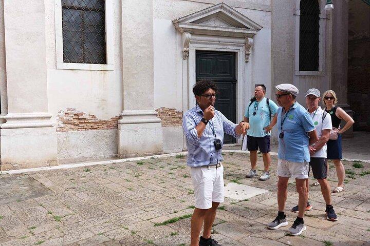 City Center Walking Tour in Venice & Gondola Experience