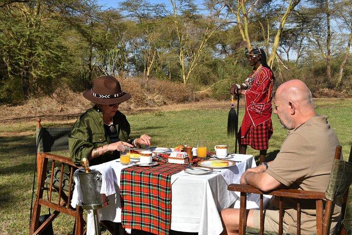5 Days Amboseli and Tsavo East Kenya Safari from Nairobi