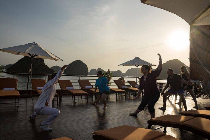 Discover Ha Long Bay in 2 Days and 1 Night Cruise Experience