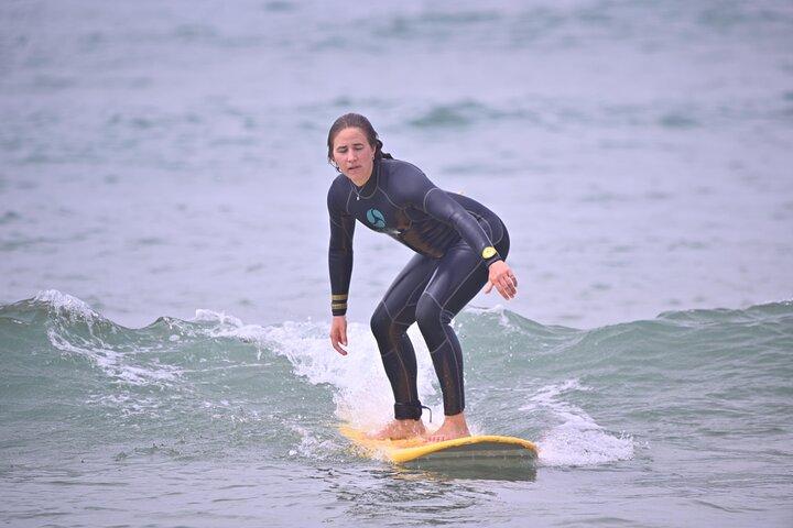 Surfing lessons with local instructors, Catch your fisrt wave