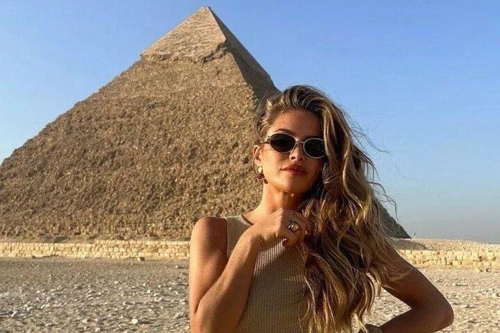 VIP Half Day Tour Giza Pyramids with Lunch at 9 Pyramids Lounge