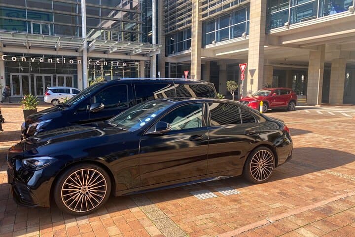 Cape Town Premier Airport Transfer with Meet & Greet