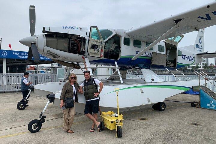 25-Minutes Halong Bay Sightseeing Seaplane from the Sky