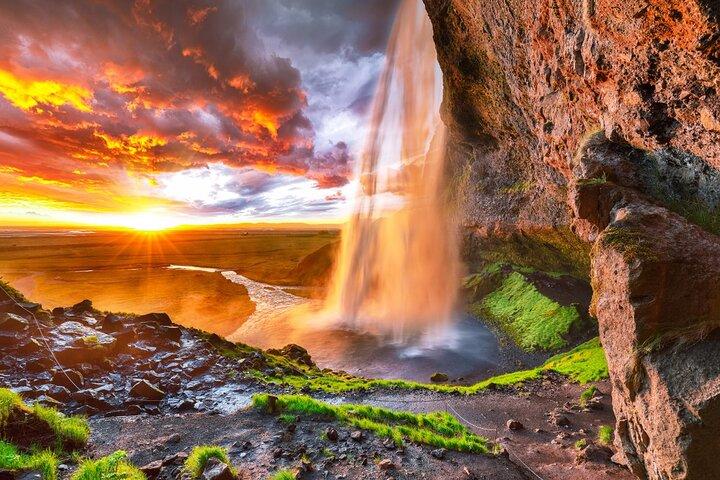 Iceland: Diamond Beach Glacier Lagoon Black Sand Beach 冰岛冰河湖中文一日团