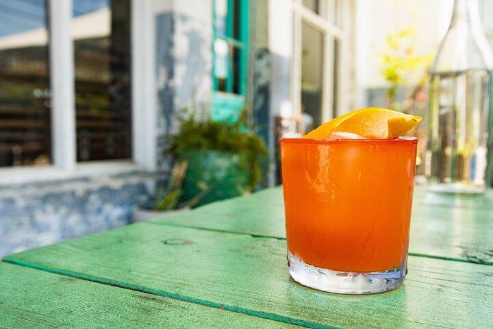 BEAT THE HEAT & Tour in Comfort! Charleston's Food & History Tour