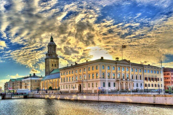 Private Historic Botanical Garden Walking Tour in Gothenburg