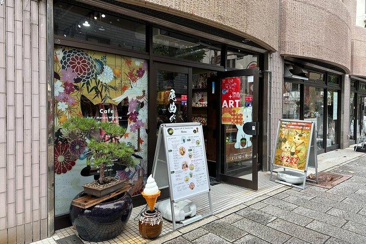 Cats & Hidden Alleyways: a Kitty-themed Walking Tour in Nagasaki
