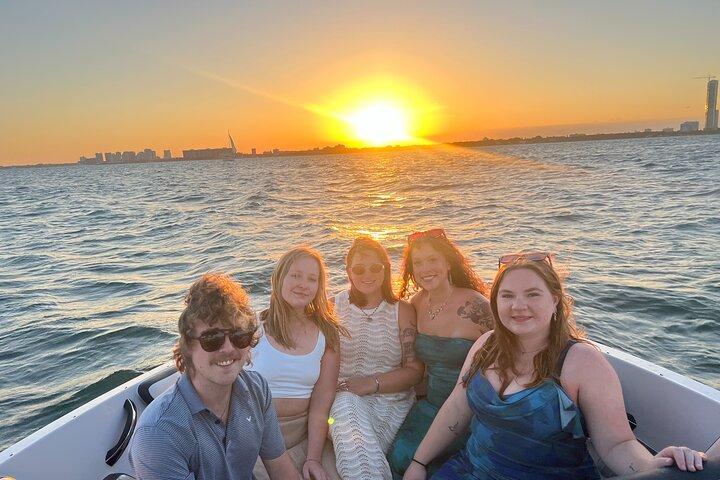 Private Miami Boat Tour to Biscayne Bay and Millionaire’s Row