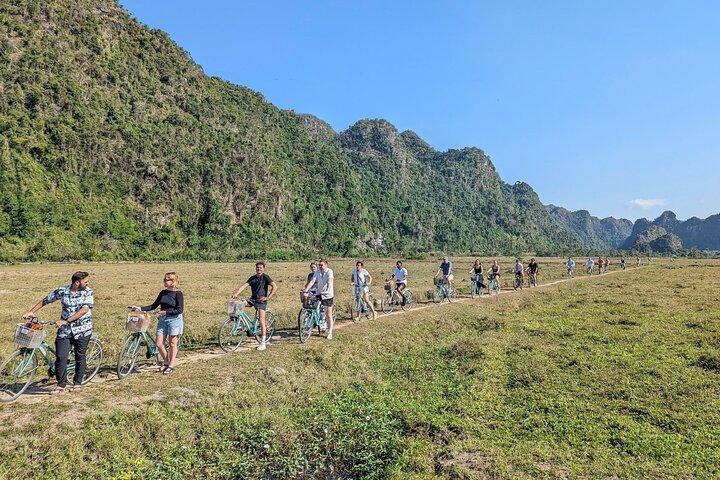 The Best 2-Day Tour: Cat Ba National Park & Lan Ha Bay Highlights