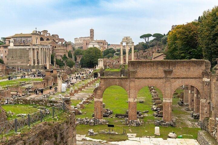 Colosseum, Roman Forum & Palatine Hill with Audio Guide App