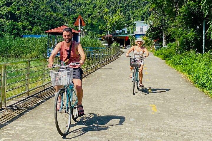 From Hanoi: Serenity Luxury Day Cruise through Lan Ha Bay