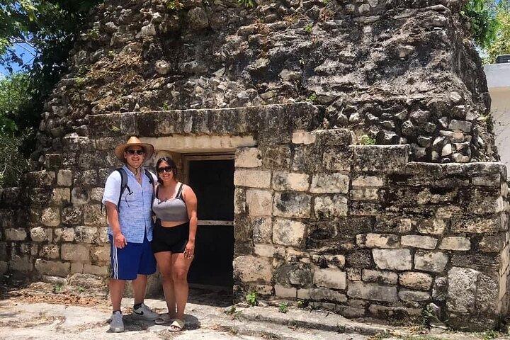 Private Mayan Ruins Tour with Cenote/caves and Mexican Picnic