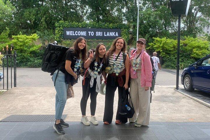 Colombo Airport Layover/Transit City Tour – 5 Hours