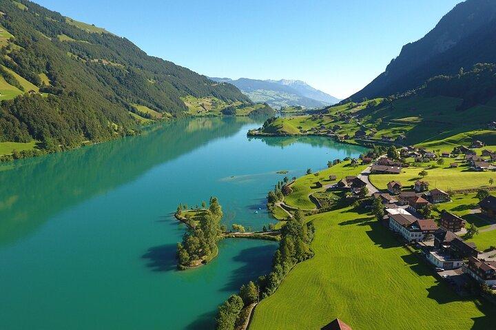From Zurich: Beatus Caves, Grindelwald, Lauterbrunnen Small Group