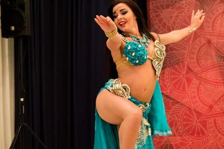 Cairo : Luxury Nile Topaz Dinner Cruise, Belly Dance & Shows