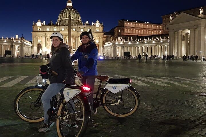 Rome by Night E-Bike Tour with Pizza Option