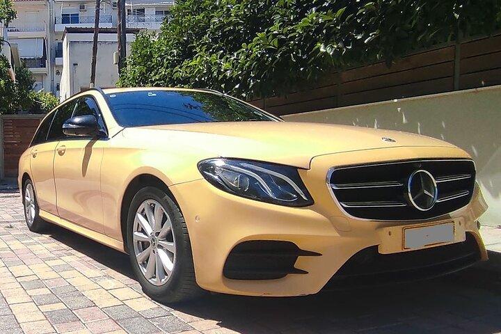 Private Transfer Between Athens Airport & Piraeus Port
