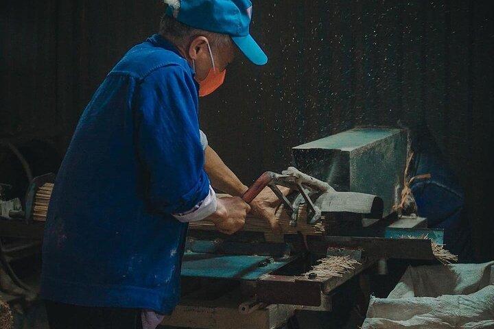 Hanoi: Half-Day Tour to Incense Villages & Conical Hat Making