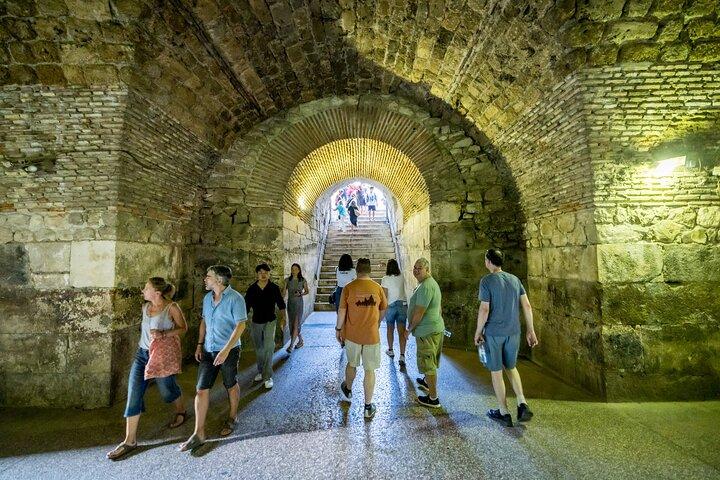 Split: Game of Thrones Small group Tour with Diocletian's Cellar