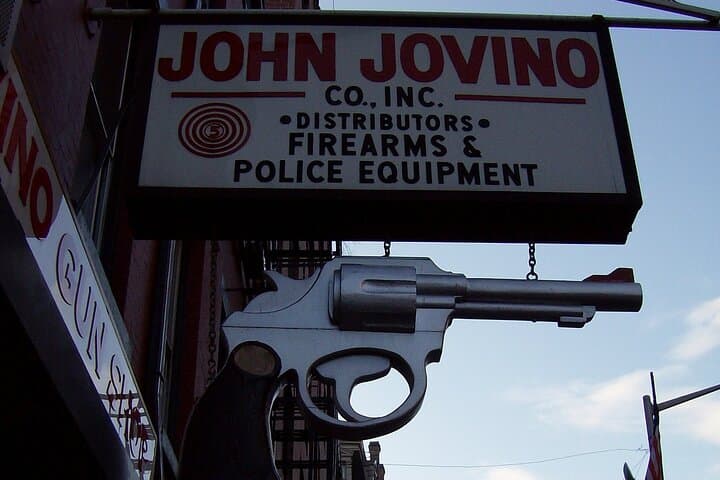 NY Crime Self Guided City Tour of the Most Infamous Scandals