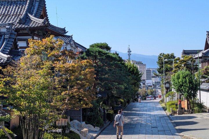Nagano Zenkoji Temple Town Walking Tour and Oyaki Tasting