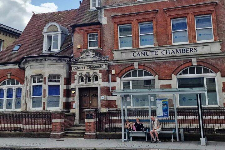 The Titanic Disaster: A Self-Guided Audio Tour in Southampton