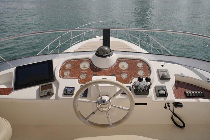 48ft Luxury Yacht Charter Dubai Marina, Atlantis and Burj Al Arab