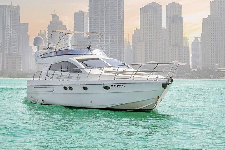 48ft Luxury Yacht Charter Dubai Marina, Atlantis and Burj Al Arab
