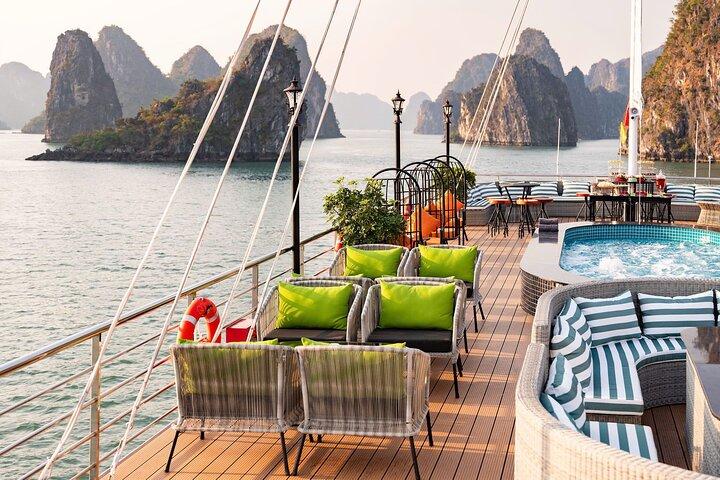 Amethyst Luxury Halong Cruise from Hanoi by Expressway
