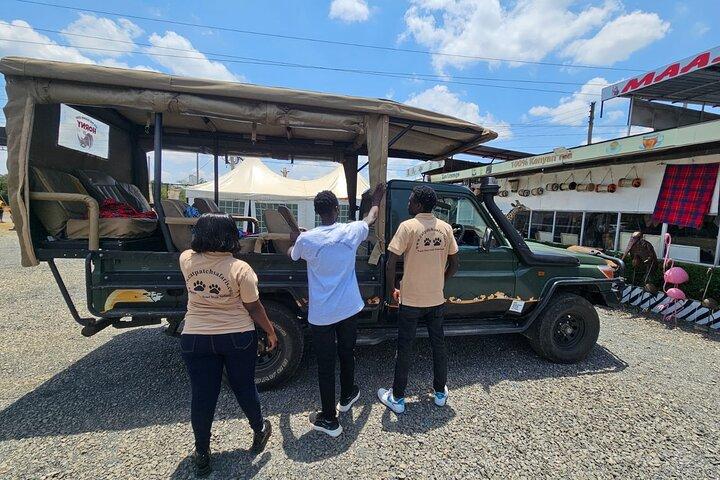 Nairobi National Park Game Drive & Cultural Performance Show