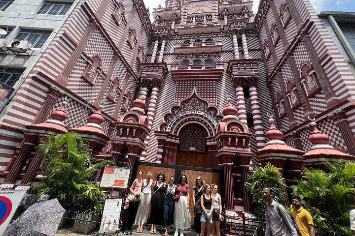 Colombo Private Tuk-Tuk City Tour with All Entry Fees Included