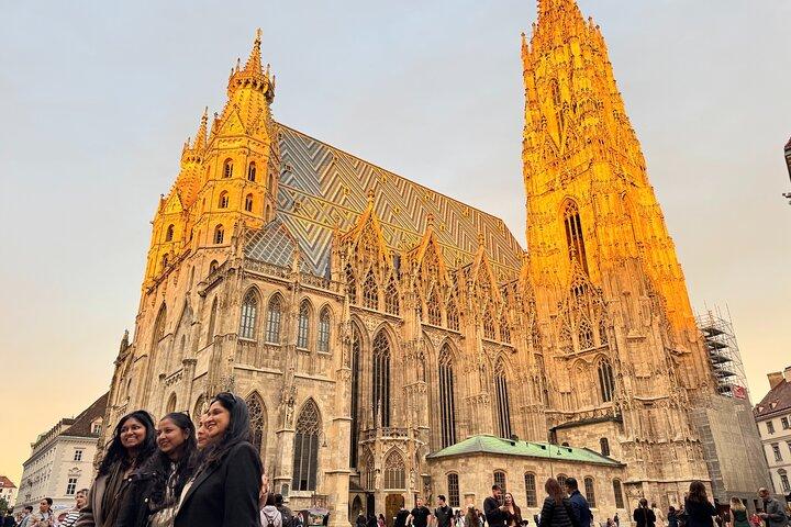 Vienna Sightseeing Private City Tour & Sacher Cake Option