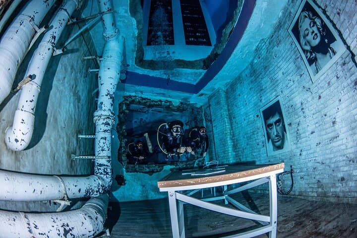 Dubai Deep Dive Experience