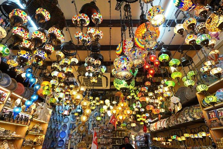 Thread of Faith and Fabric: Singapore Kampong Glam Walking Tour