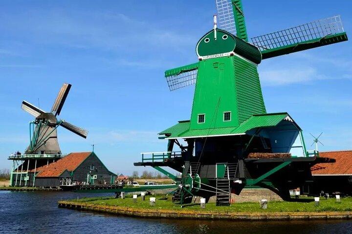 Zaanse Schans: A Windmills, Crafts and History Self-Guided Tour