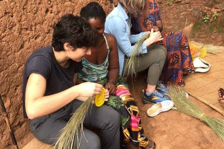 1 Day Rwanda Gorilla Trekking In Volcanoes National Park